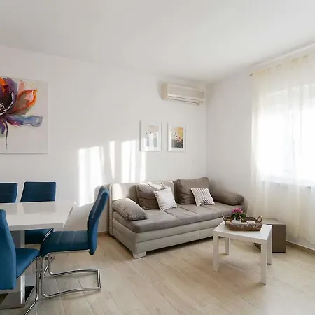 בית נופש Sunset Azzurro With Heating Pool